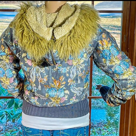 ⭐️HP⭐️FORNARINA▪️Sherpa Lined Faux Fur Hooded Floral Embroidered Jacket Coat - Picture 2 of 10